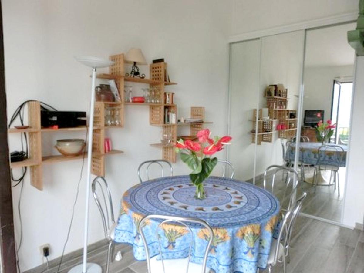 דירות Studio A Theoule Sur Mer A 400 M De La Plage Avec Vue Sur La Mer Terrasse Amenagee Et Wifi מראה חיצוני תמונה