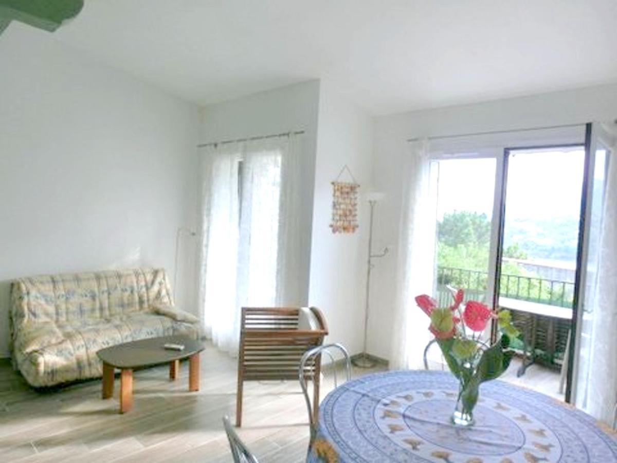 דירות Studio A Theoule Sur Mer A 400 M De La Plage Avec Vue Sur La Mer Terrasse Amenagee Et Wifi מראה חיצוני תמונה